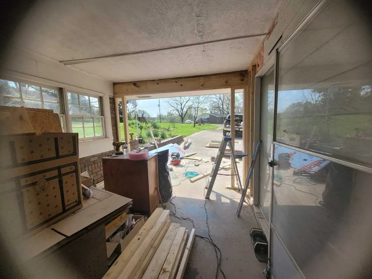 Air movers and dehumidifier for Water Mitigation Services in Andalusia